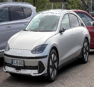 وكيل هيواندي يطلق رسمياً سيارة " أيونيك 6" الكهربائية في مصر